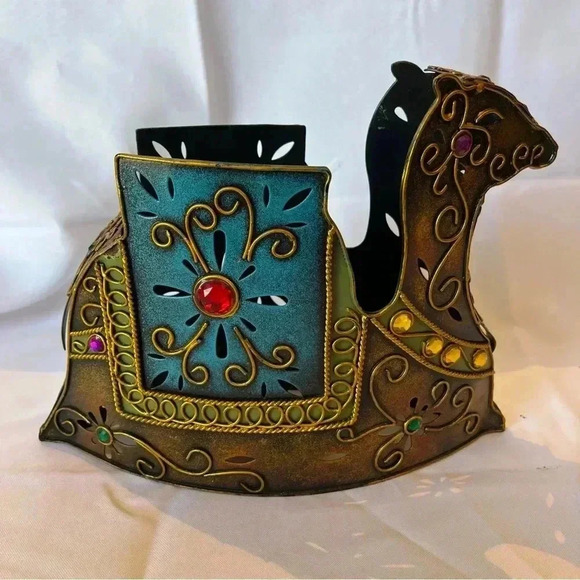 Vintage Metal Ornate Camel Candle Holder - Picture 3 of 5